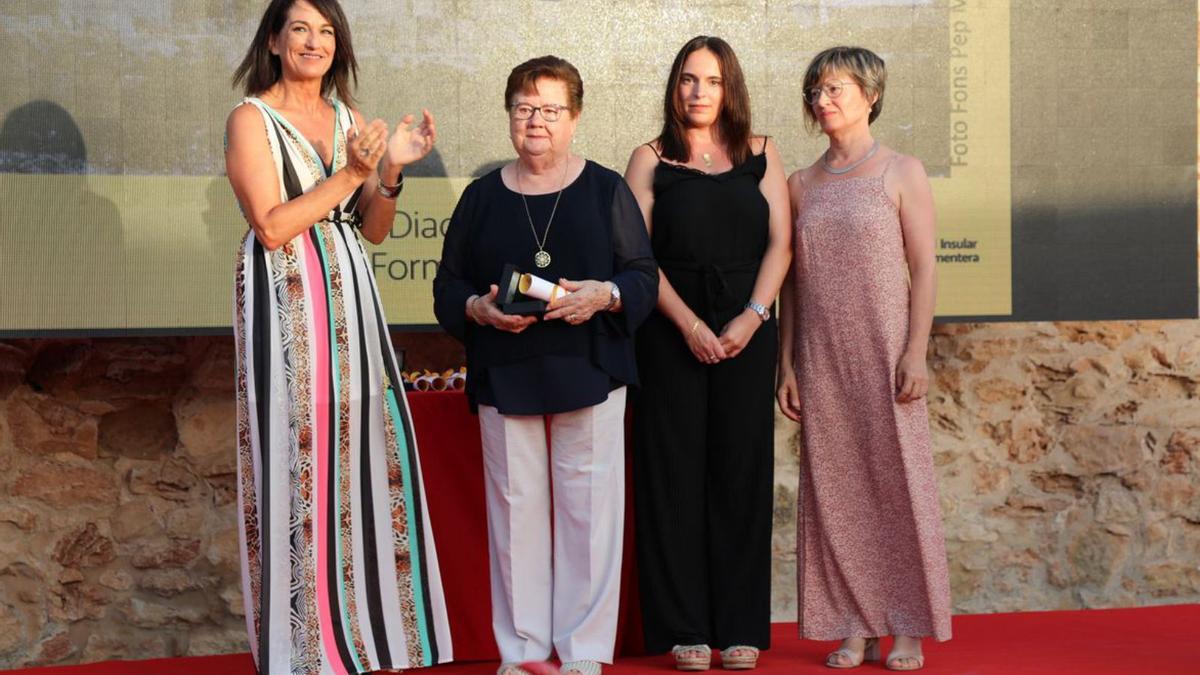 Tres generaciones de la familia Platé reciben el premio Sant Jaume. | C.C.