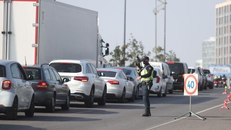 La DGT prepara una Ley que te obligará a cambiar de coche en 2022