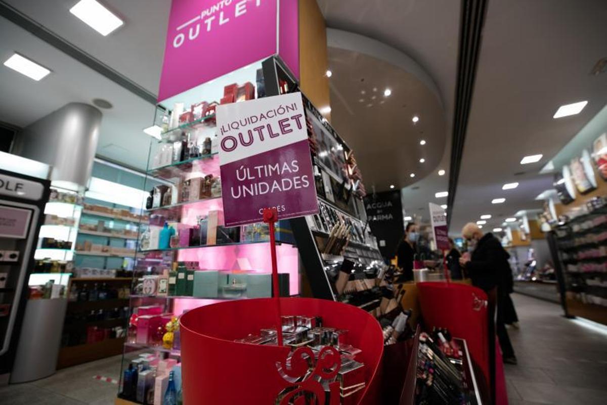 Los Reyes devuelven la ilusión al comercio local