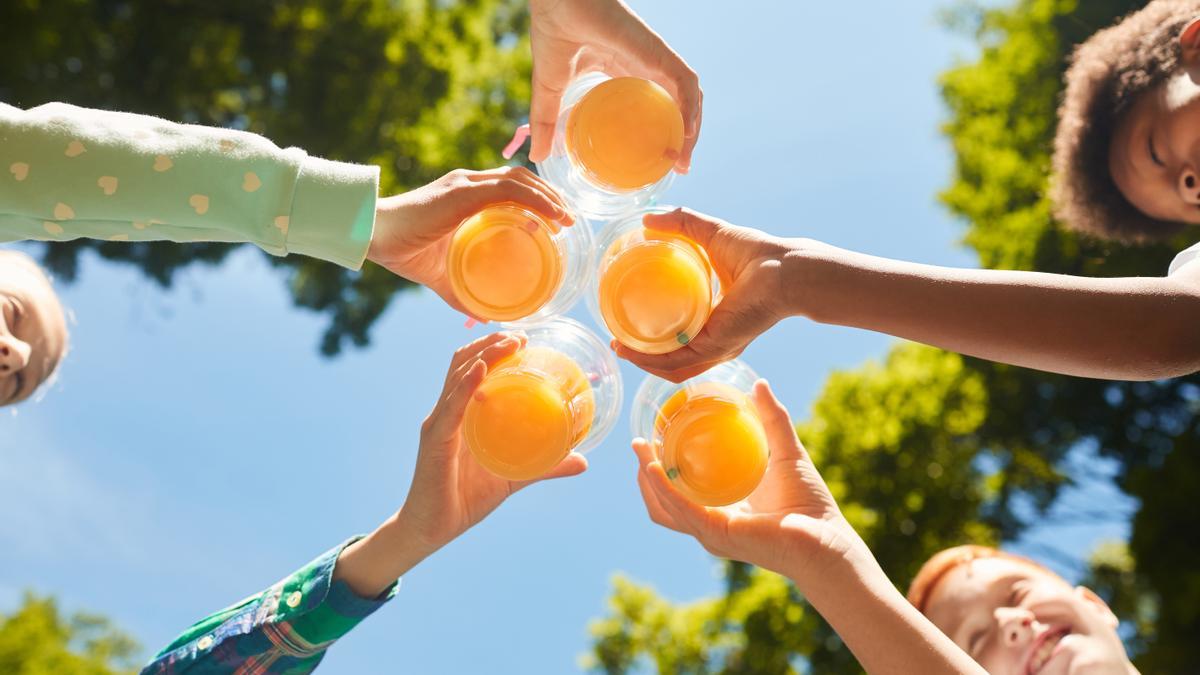 Los zumos, una opción saludable para mantenerse hidratado en verano.