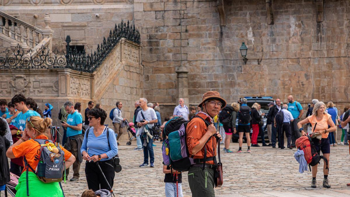 Raxoi amplía a representatividade de entidades e veciñanza no foro de turismo sostible