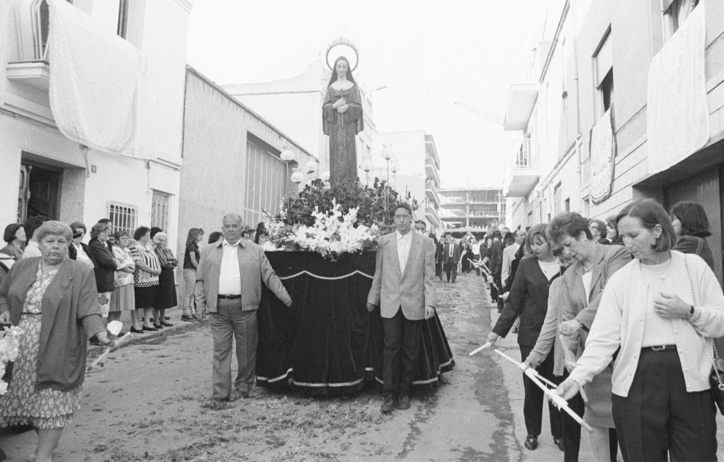 procesion barrio santa rita 1997.jpg