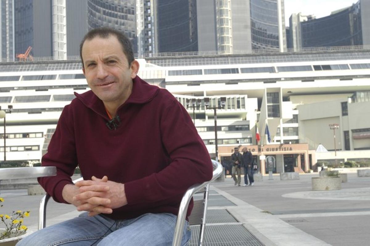 Óscar Sánchez, més relaxat, durant l’esmorzar, aquest matí a Nàpols.