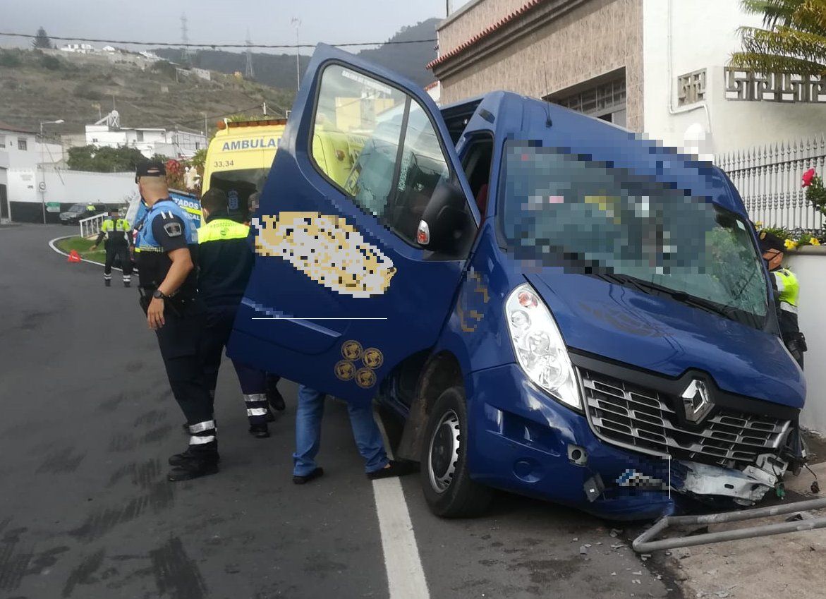 Accidente de un microbus en Las Palmas de GC