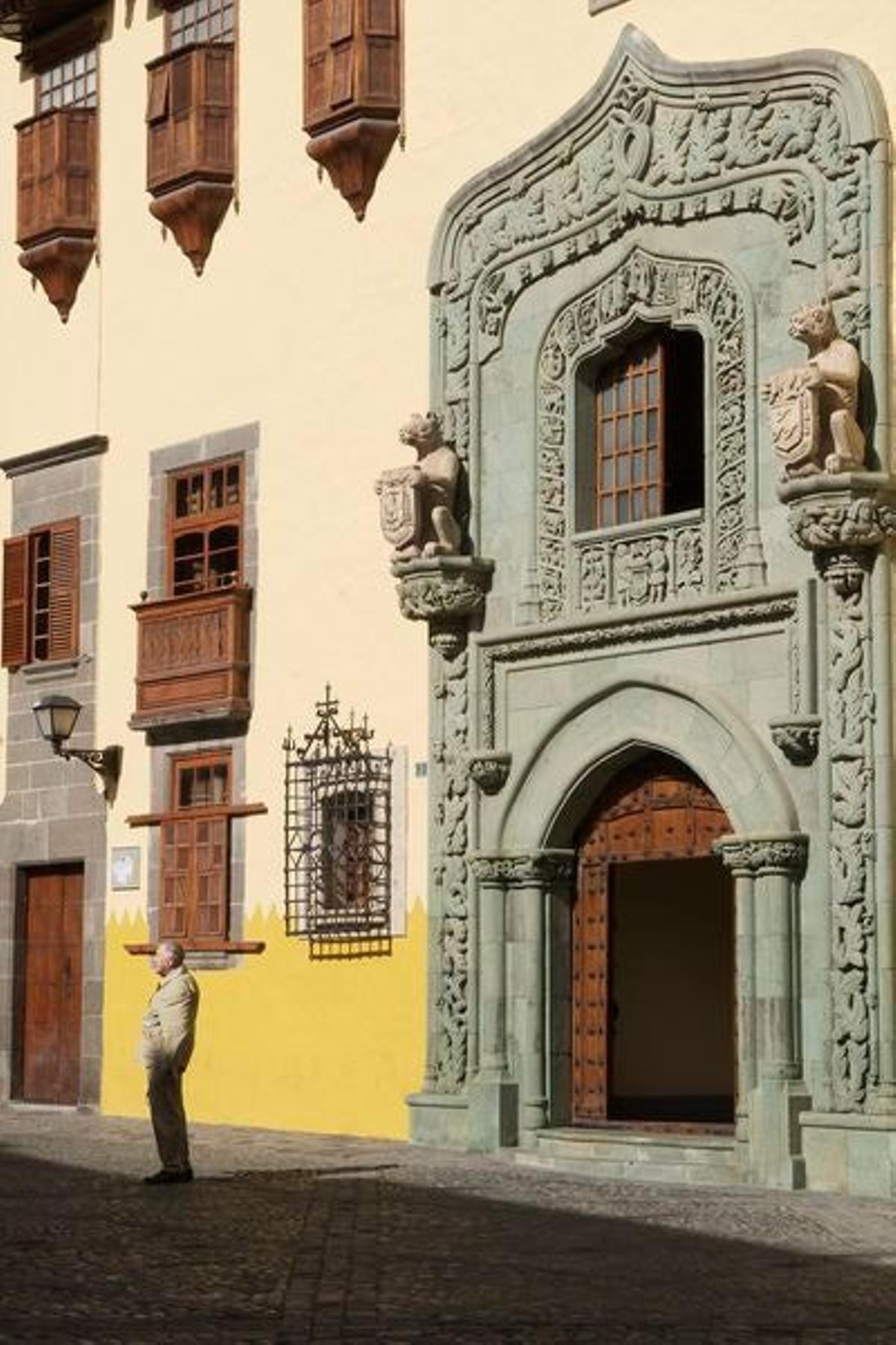 La fachada de la Casa de Colón.