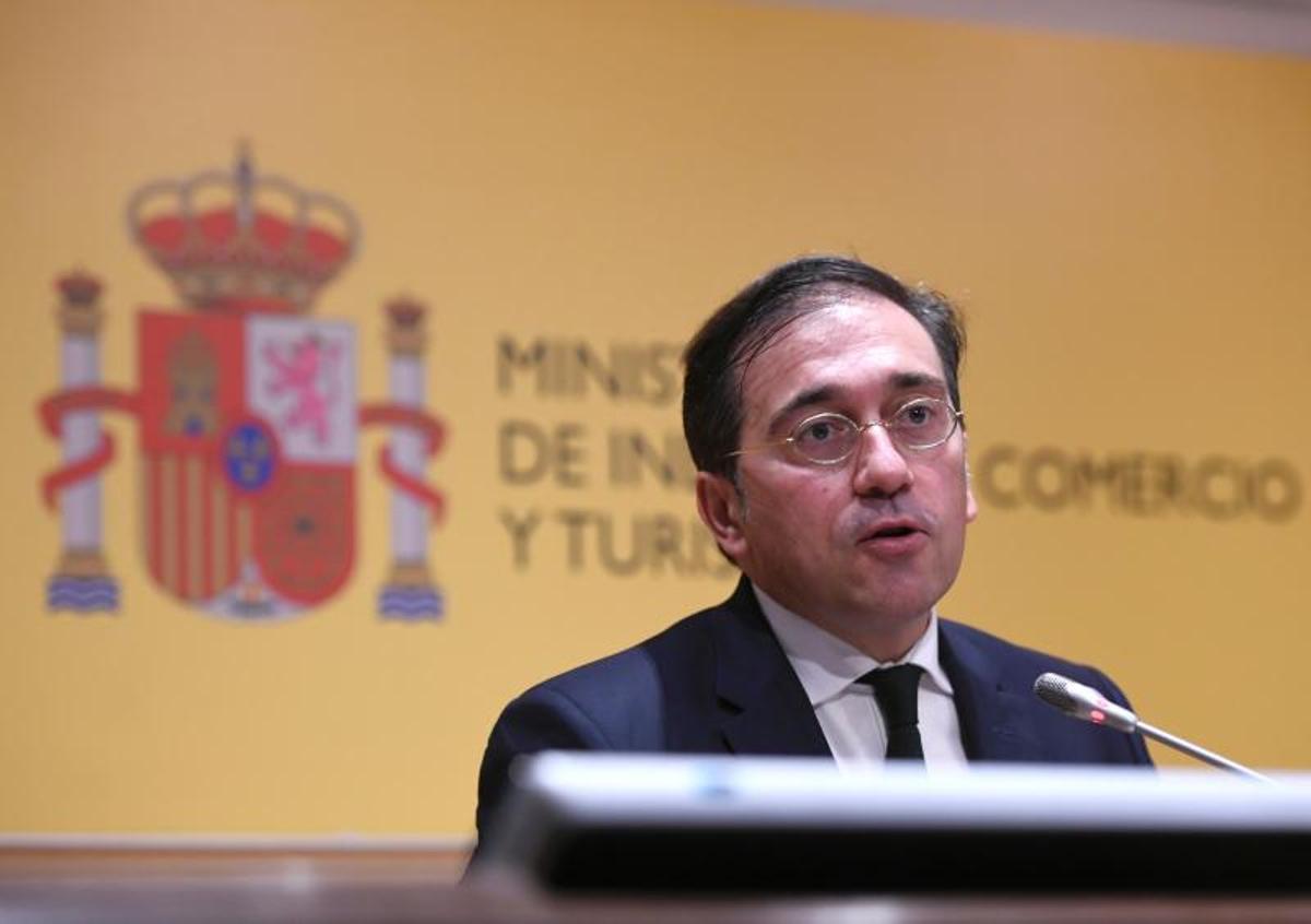 El ministro de Exteriores, José Manuel Albares, el pasado 15 de septiembre de 2021 tras la visita al Palacio de Congresos de Madrid, que acogerá la nueva sede de la Organización Mundial de Turismo (OMT).