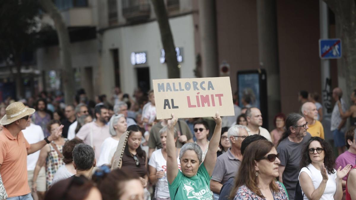 Manifestación contra la masificación turística en Palma