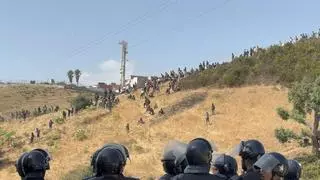 Marruecos frustra el intento de alcanzar Ceuta de cientos de migrantes subsaharianos