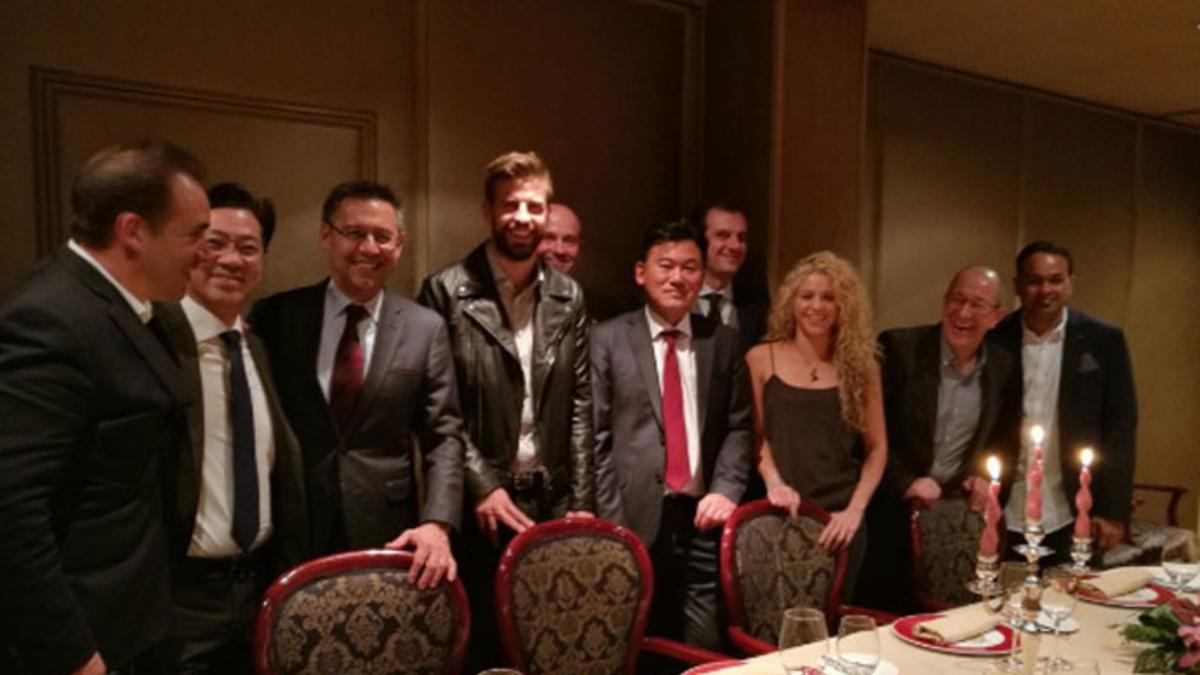 Piqué y Shakira fueron invitdos de lujo en la cena de celebración del acuerdo entre el FCB y Rakuten.