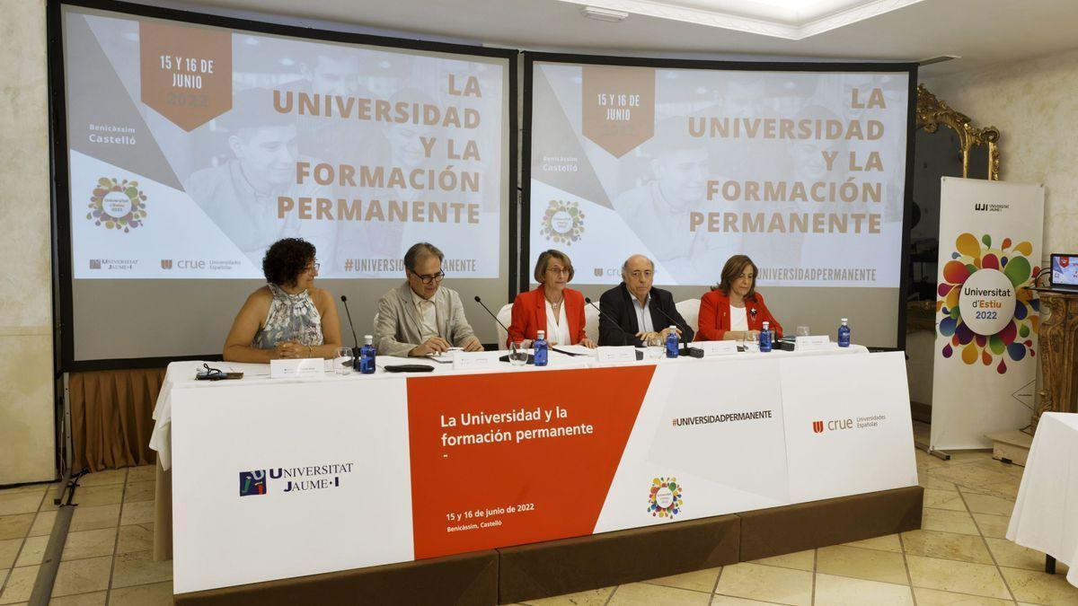 Inauguración del curso de verano en Benicàssim.