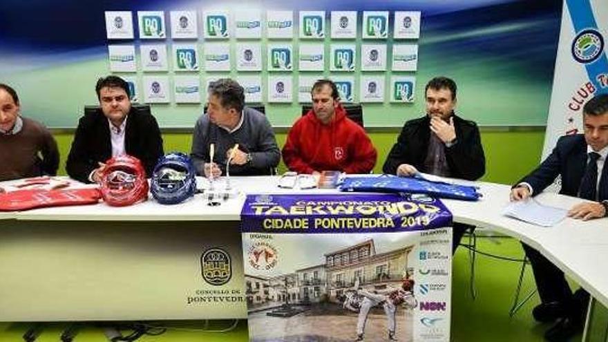 Presentación del torneo, ayer, en el Concello. // Gustavo Santos