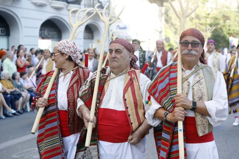 Actos del 9 d'Octubre: Desfile de Moros y Cristianos