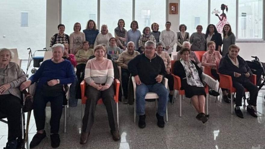 Homenaje a los voluntarios de la residencia de mayores