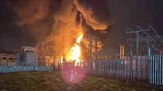 Miles de vuelos afectados por el cierre del aeropuerto Heathrow de Londres debido a un incendio