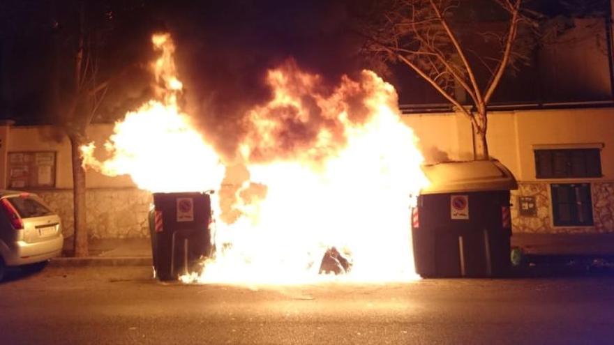 Imagen de archivo del incendio de unos contenedores en Palma