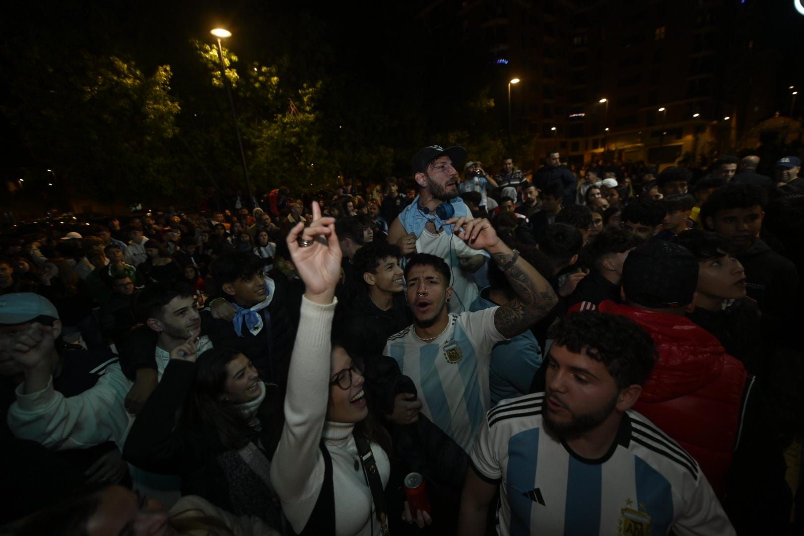 Los argentinos de Castellón celebran el título del Mundial de Qatar 2022