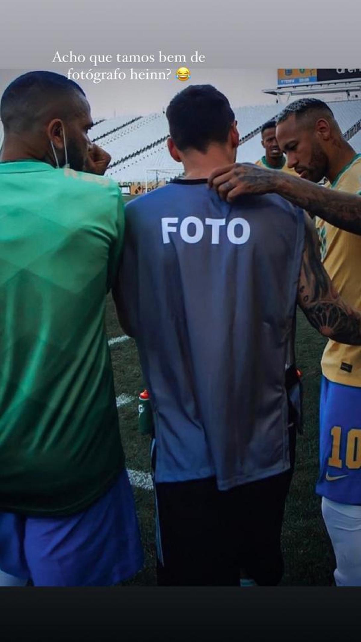 Foto: El icónico troleo de Dani Alves a Messi a través de Instagram