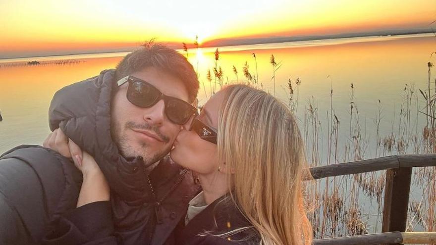 Carlos Soler felicita de una manera especial a su novia