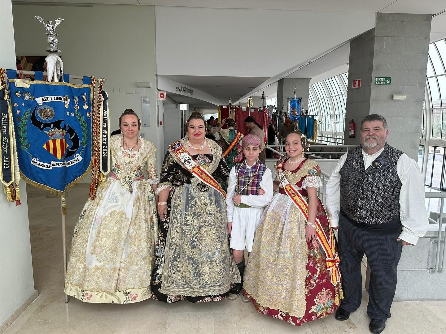 La alfombra roja en el 50 aniversario de la Agrupación de Fallas del Marítim