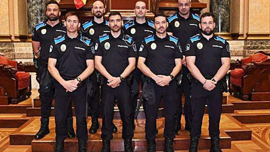 Los nuevos policías en el salón de plenos de María Pita.