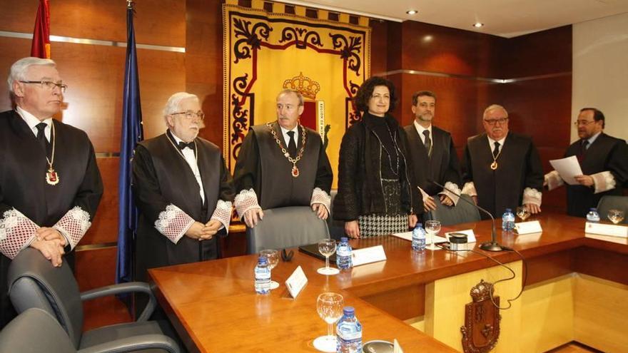 Cobacho, Martínez Ripoll, Gómez Fayrén, María Dolores Pagán, Luis Alberto Gálvez, García Canales y Manuel Contreras.
