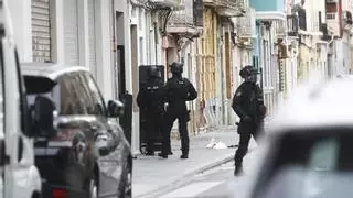 La Policía identifica al delincuente que disparó a un toxicómano en el Cabanyal
