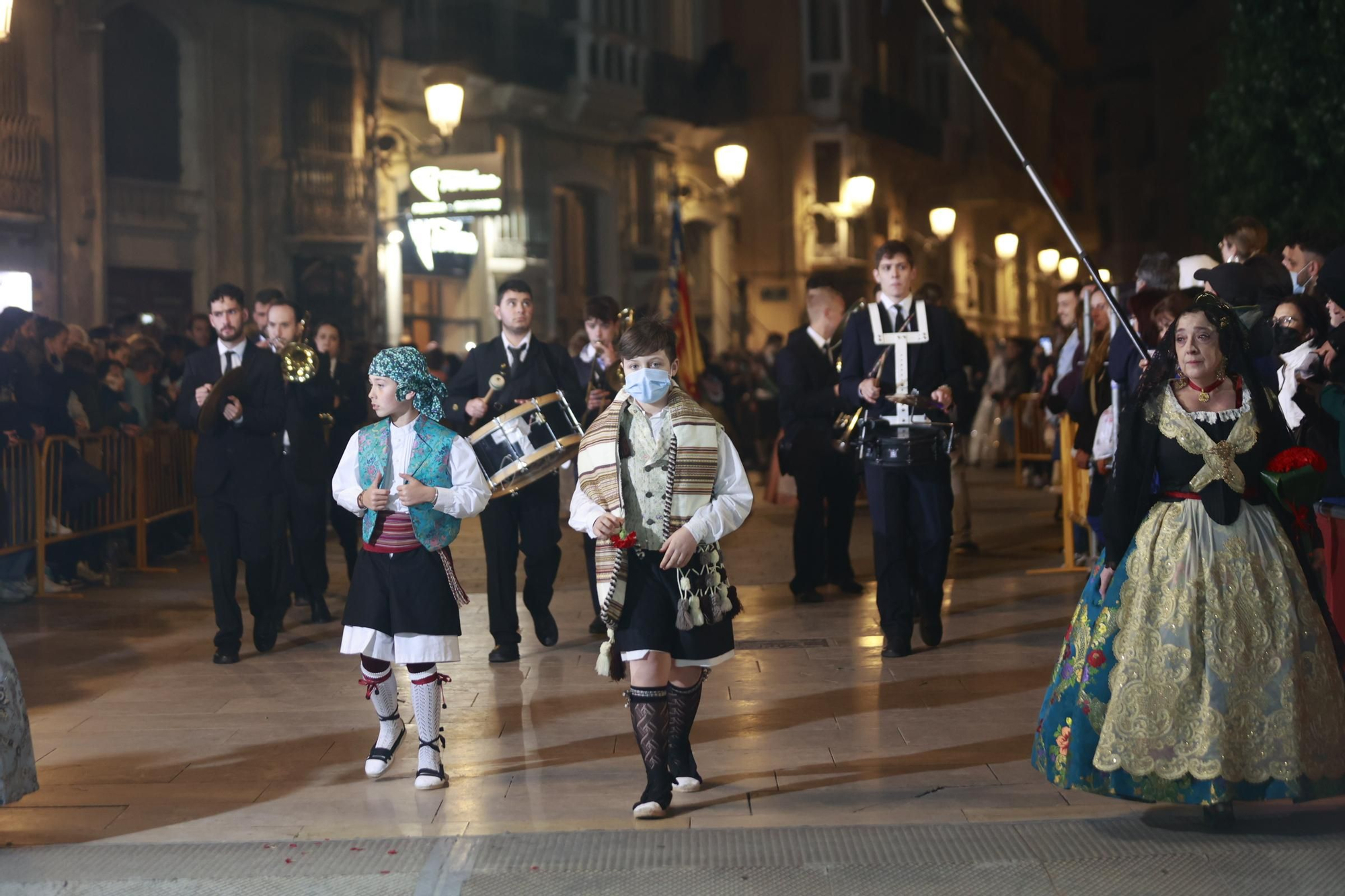 Búscate en el segundo día de ofrenda por la calle Quart (entre las 19:00 a las 20:00 horas)