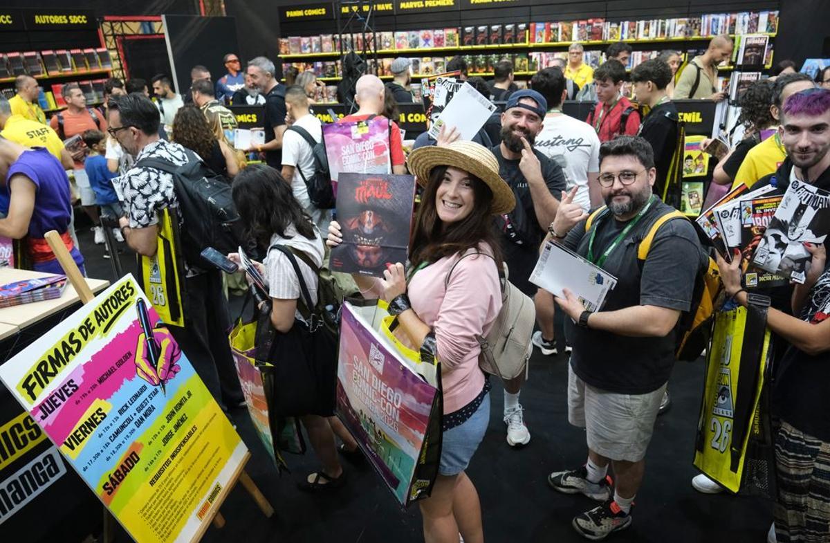 Una de las colas para las firmas de cómics