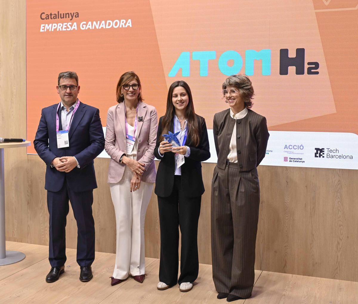 Atom H2 guanya els Premis EmprènXXI a Catalunya com la startup amb "més potencial".