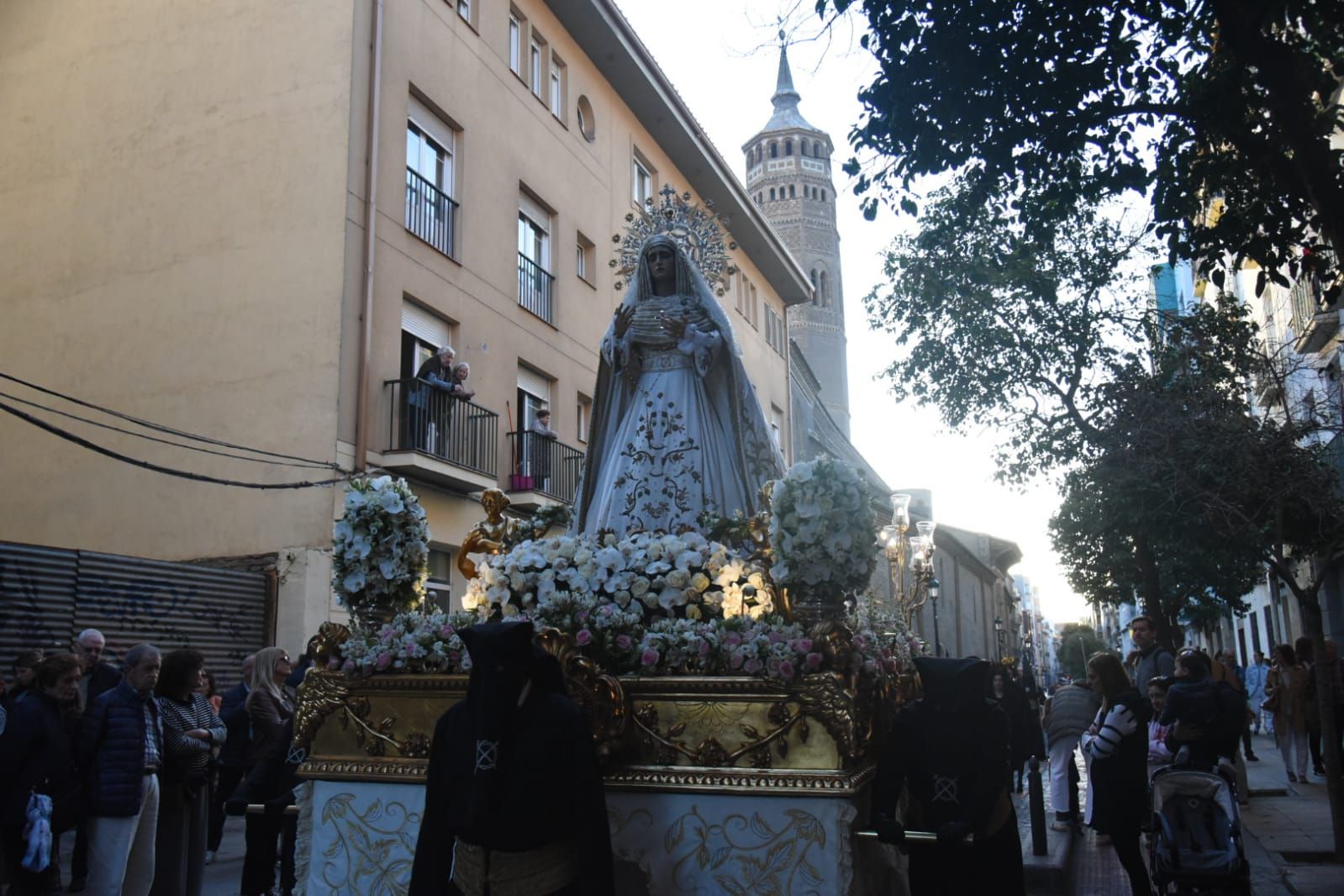 En imágenes | Procesiones del Jueves Santo en Zaragoza