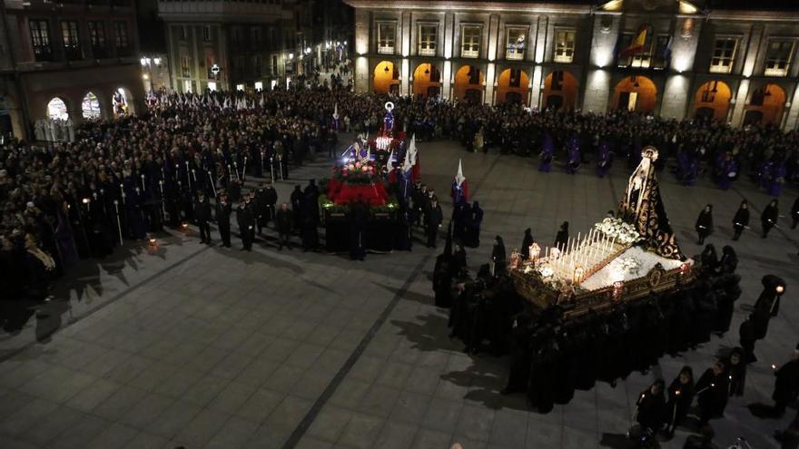 Procesión del Santo Encuentro en Avilés