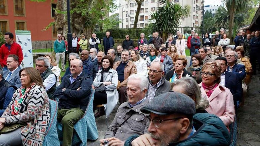 Público asistente a la presentación del libro, ayer, en el parador nacional Molino Viejo.