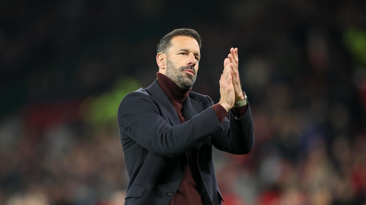 Van Nistelrooy: "Estoy dispuesto a ayudar en cualquier función"