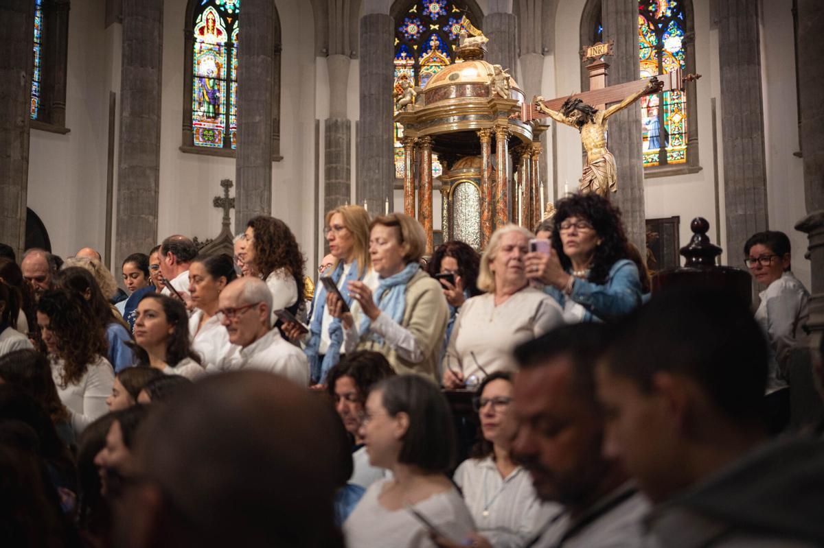 Grabación en la Catedral de La Laguna del himno para la visita del Papa a España