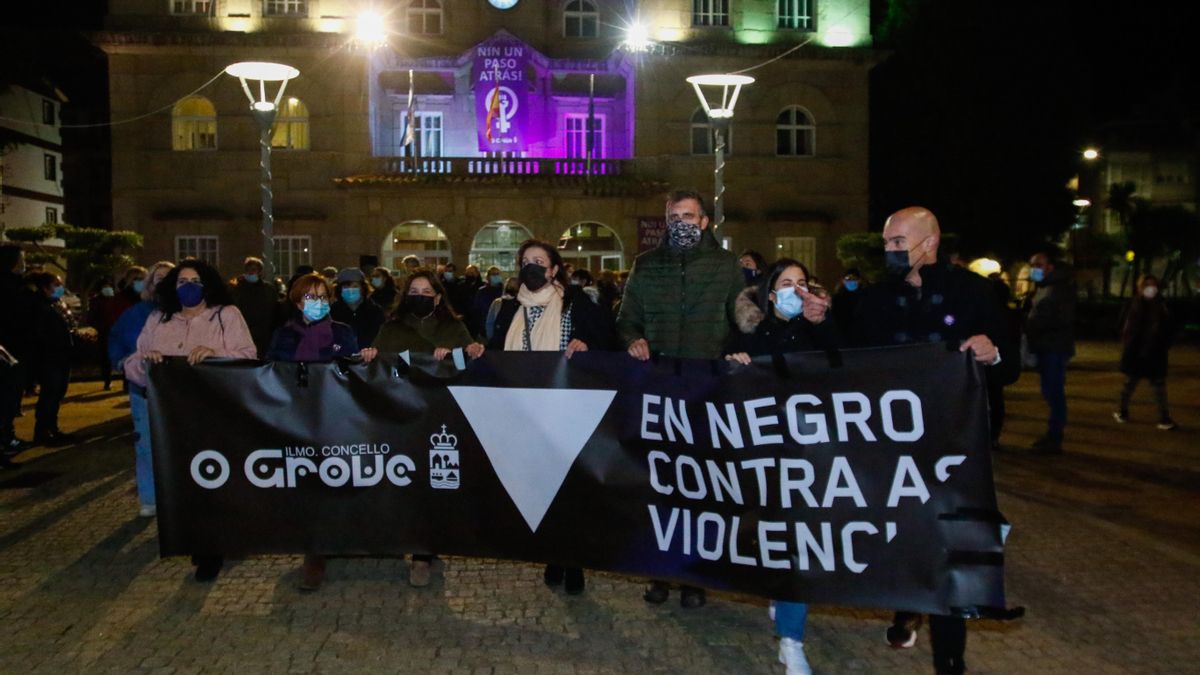 25N: Galicia salió a la calle vestida de morado