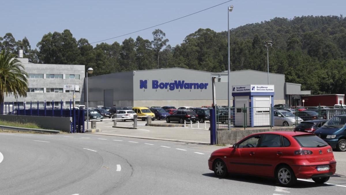 Vista de la factoría de BorgWarner en Zamáns. // J. Lores