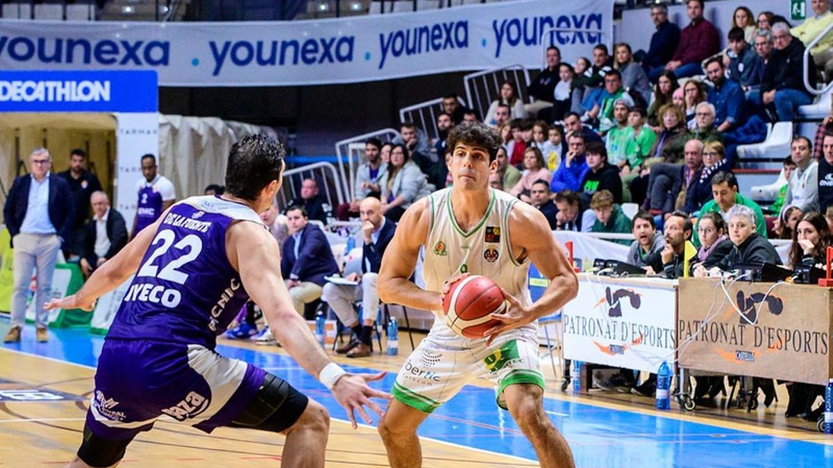 Jorge Bilbao durante un encuentro del TAU Castelló.