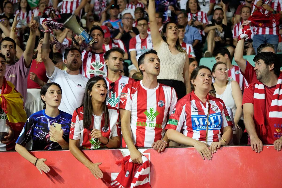 GALERÍA | Las imágenes del primer asalto de la eliminatoria entre el Zamora CF y el Sabadell