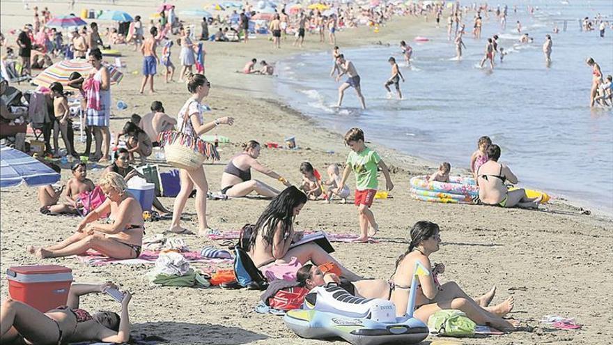 El día más cálido del año eleva los termómetros hasta 37º en la provincia