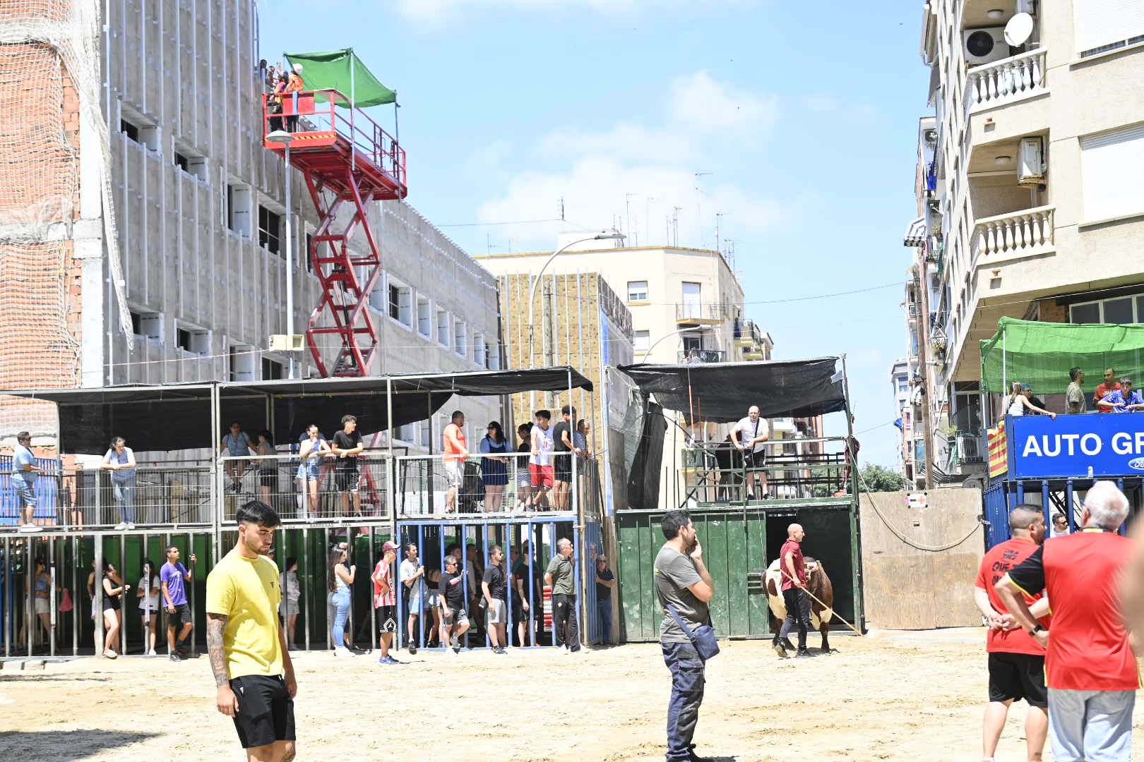 Martes de tradición, toros y fiesta en el Grau por Sant Pere