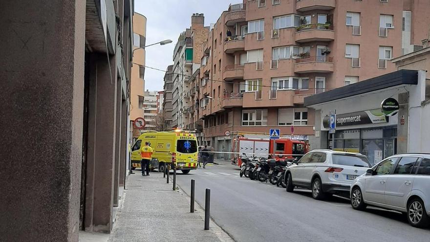 Evacuen un supermercat a Girona en incendiar-se el comptador elèctric