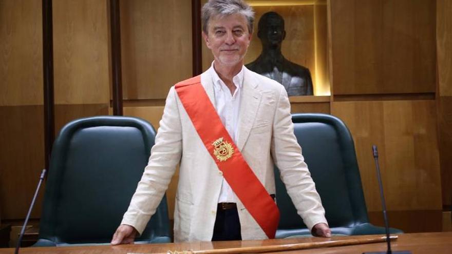Corbatas de Pablo Iglesias para el alcalde