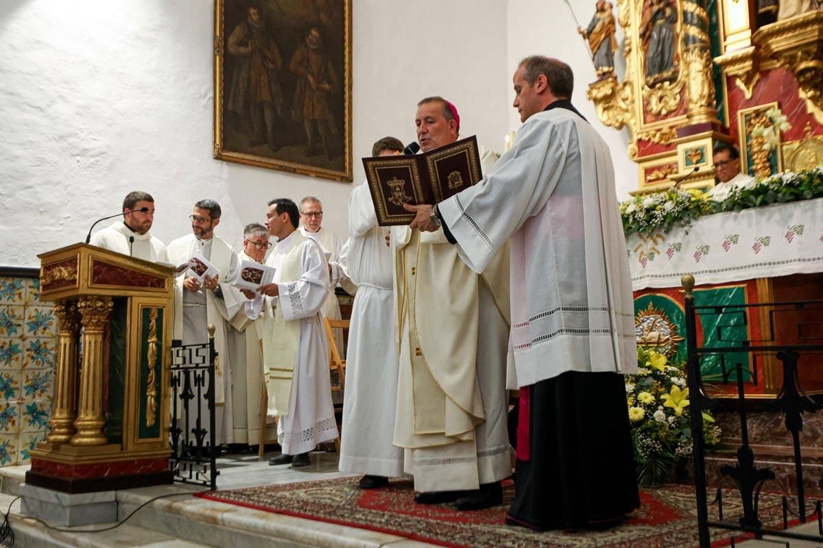 Todas las imágenes de la ordenación de Juan Carlos Rubertiello, diácono en Sant Antoni