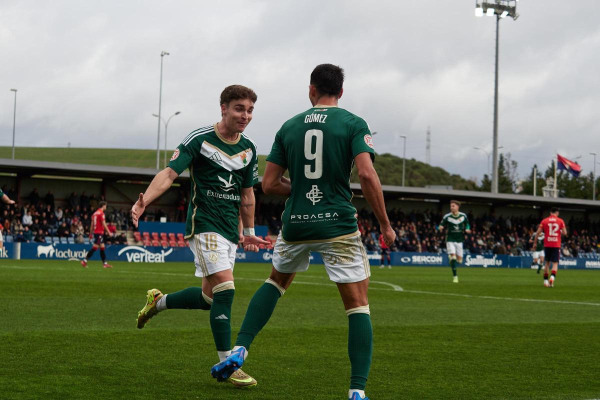Las imágenes del Osasuna Promesas - Cacereño