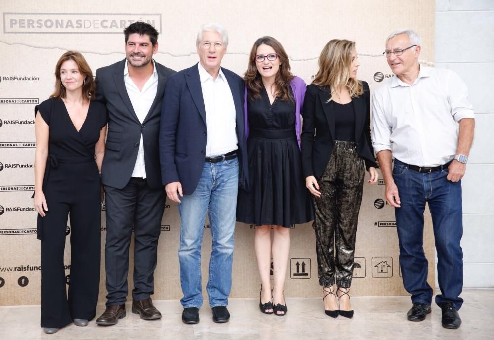 Richard Gere levanta pasiones en Valencia