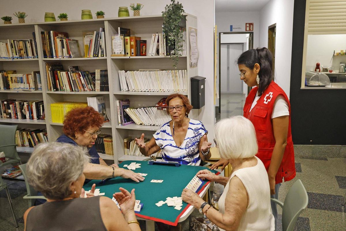 Les imatges de l'activitat comunitària a l'Espai Cívic Mercadal