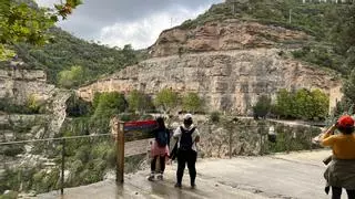 Vuelven los visitantes a Sant Miquel del Fai tras siete meses cerrado por un desprendimiento