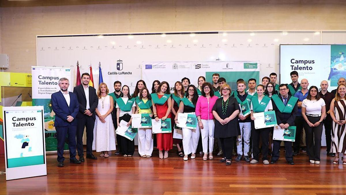 Foto de familia del 'Campus Talento'.