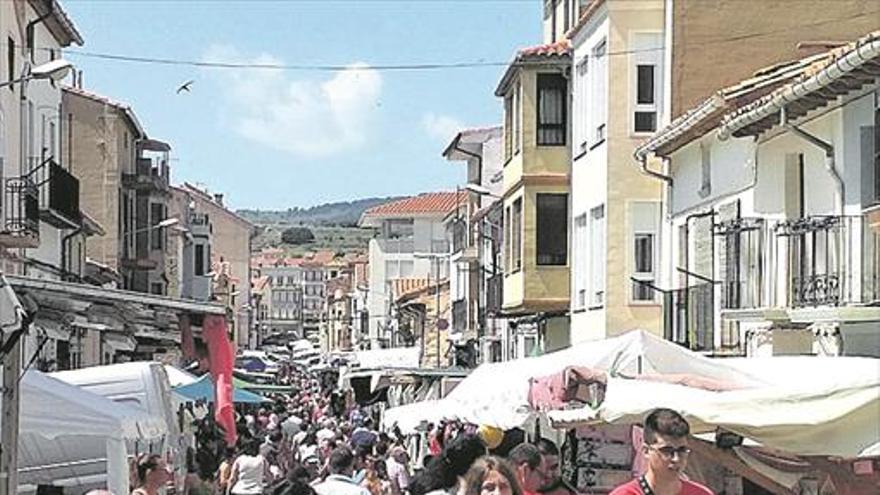 Vilafranca aviva la cultura y el comercio con la Fira