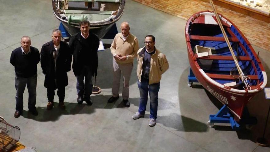 Los promotores de la candidatura, ayer, en el Museo Marítimo de Asturias.